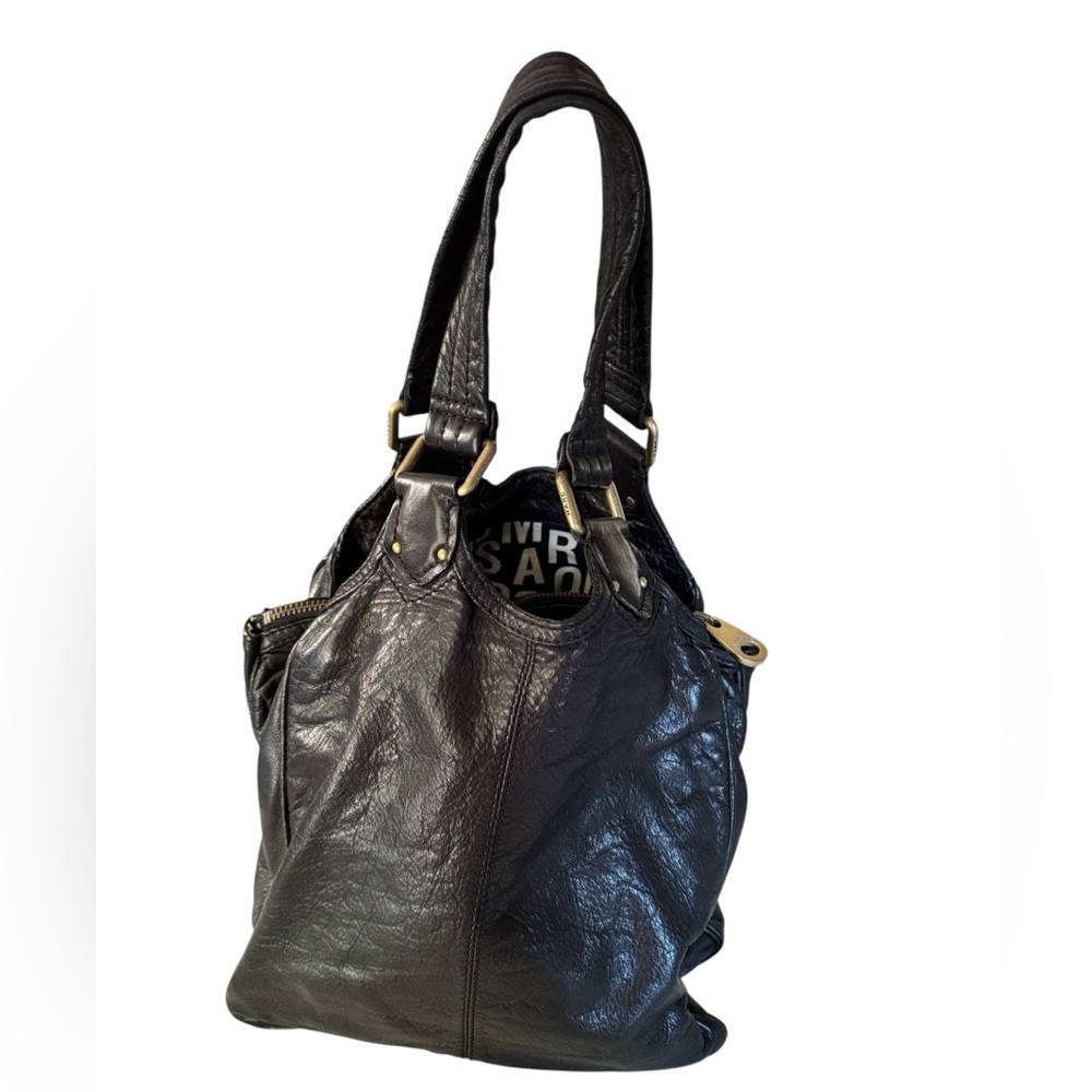 Elegant Black Leather Tote Bag - Picture 5 of 15